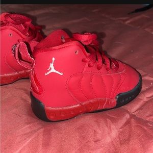 Red Jordan’s 5C